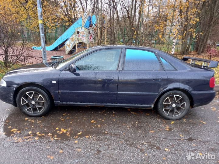 Audi A4 1.6 МТ, 2000, 330 000 км