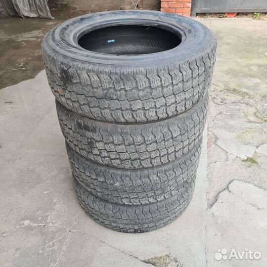 Infinity Tyres Tyres INF-200 235/65 R17