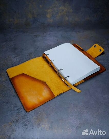 Ежедневник из натуральной кожи