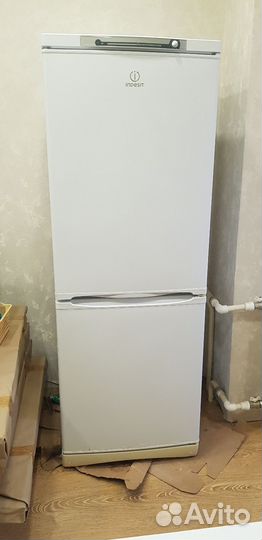 Холодильник б/у