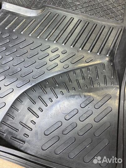 Автомобильные коврики toyota Avensis