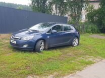 Opel Astra 1.6 AT, 2010, 392 137 км, с пробегом, цена 655 000 руб.