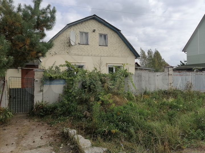 Дом 61 м² на участке 10,4 сот.