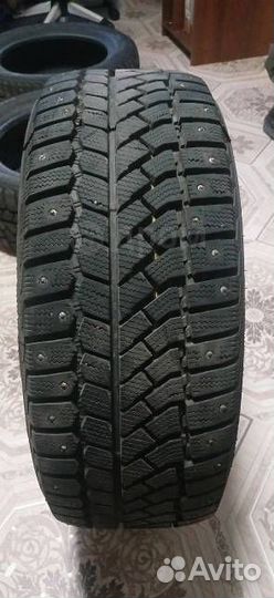 Шины зимние шипованные 215 55 r16