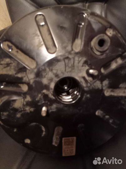 Вакумник усилитель тормоза