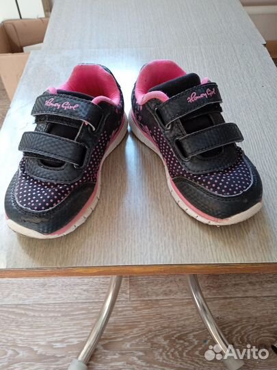 Кроссовки для девочки