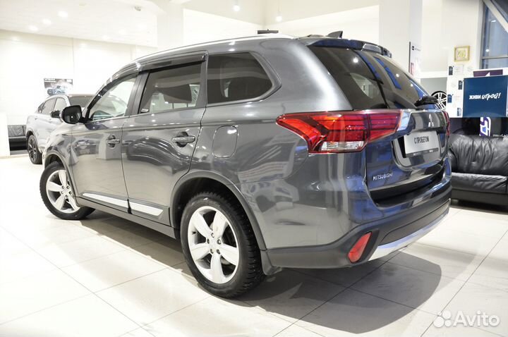 Mitsubishi Outlander 2.0 CVT, 2018, 82 000 км