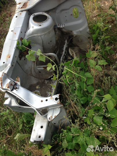 Четверть передняя правая Киа Рио 1