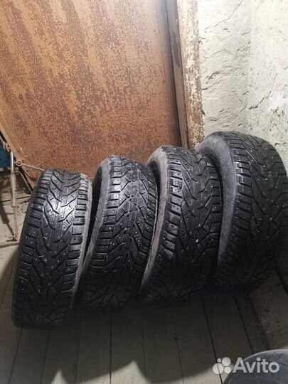 Tigar SUV Ice 225/65 R17 106T