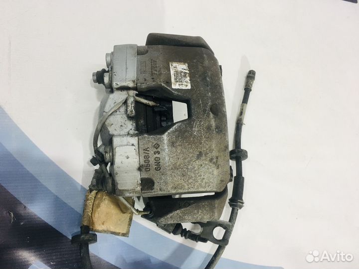 Суппорт передний правый Audi A6 C7