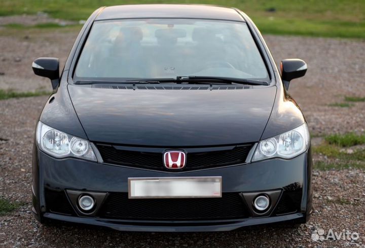 Решетка радиатора Mugen RR Honda Civic 4D(8) дорес