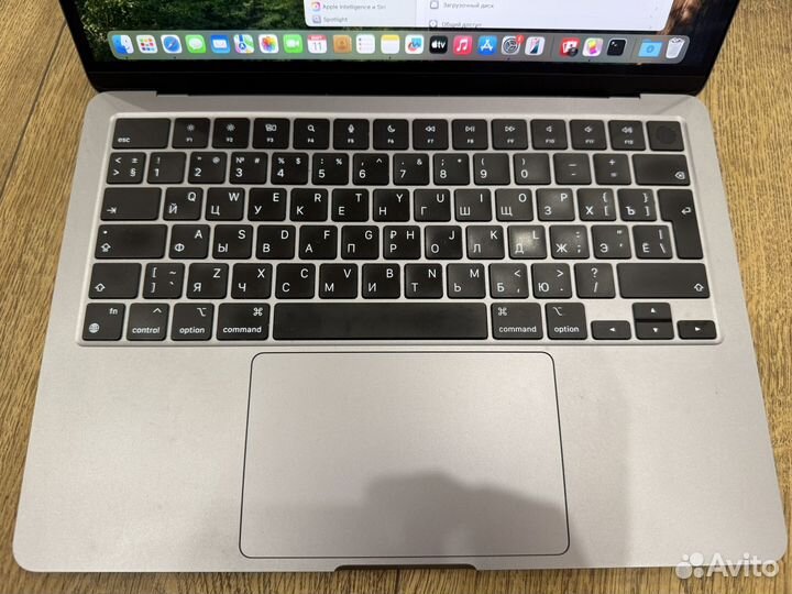 Apple macbook air 13 2022 m2