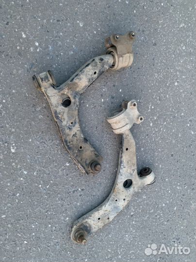 Рычаг перед. Левый mazda 3 bk