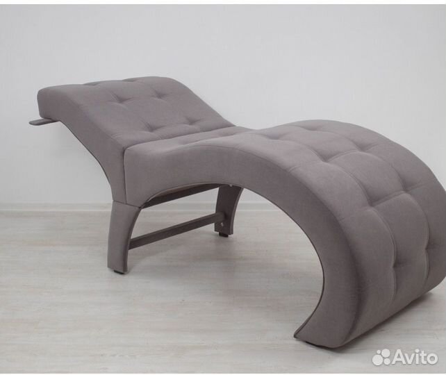 Кушетка для мастера по наращиванию ресниц