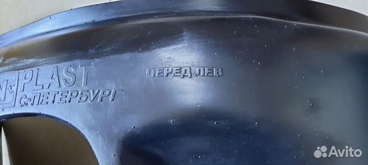 Подкрылок передний левый Шевроле Авео Т200 03-08