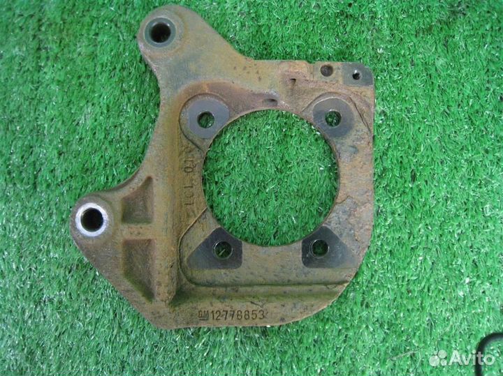 Цапфа левая Chevrolet Cruze J300 2011