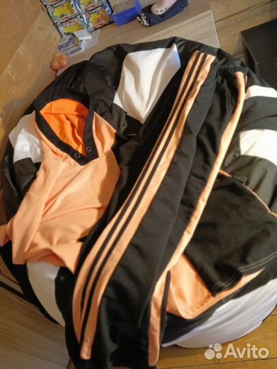 Спортивный костюм женский