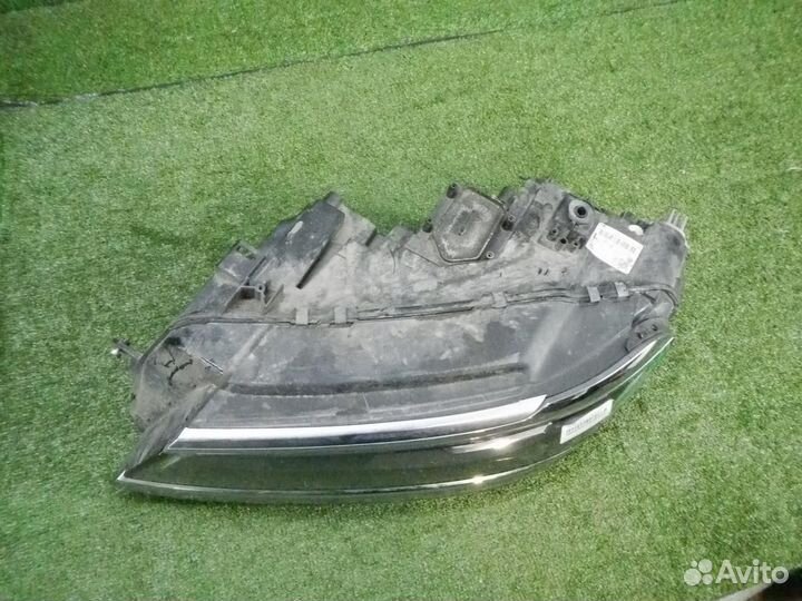 Фара левая Volkswagen Tiguan