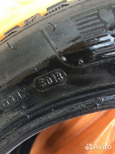 Michelin X-Ice North 4 215/55 R17