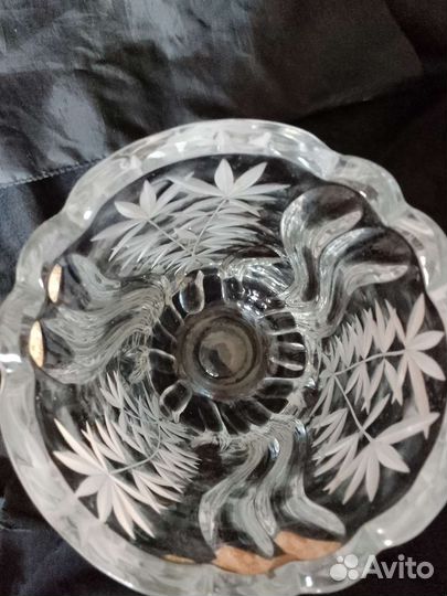 Хрустальная ваза