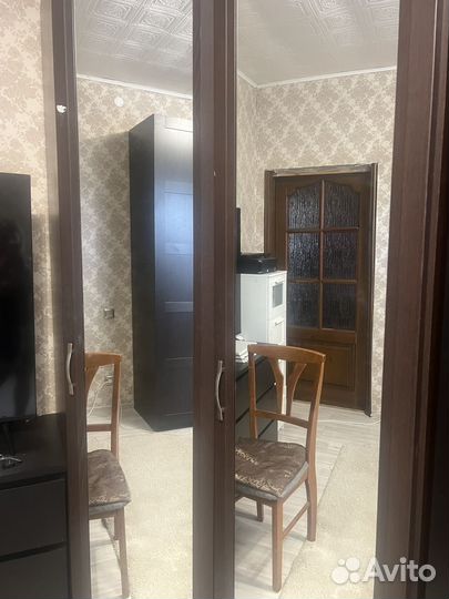 Угловой шкаф с зеркалом бу