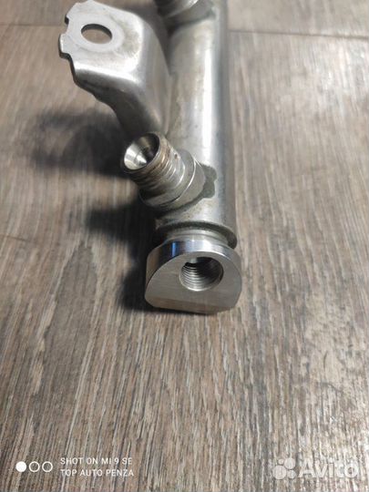 Топливная рейка рампа Bmw X5 E70 N63B44