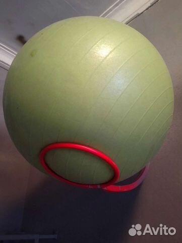 Держатель для фитбола