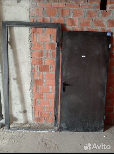 Дверь входная металлическая