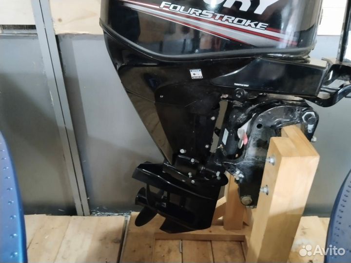 Лодочный мотор