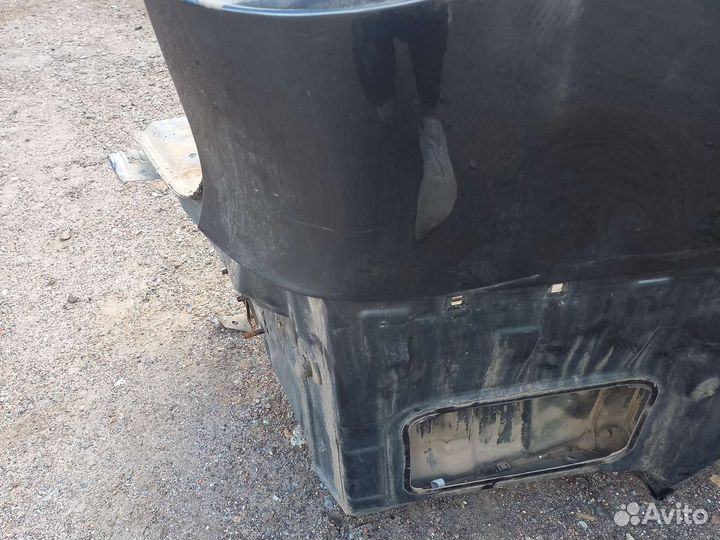 Заднее правое крыло Субару Трибека 2008г.в