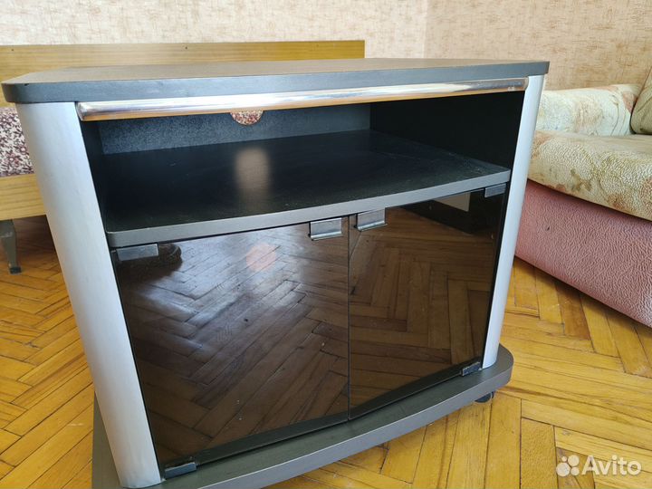 Тумба под телевизор б/у
