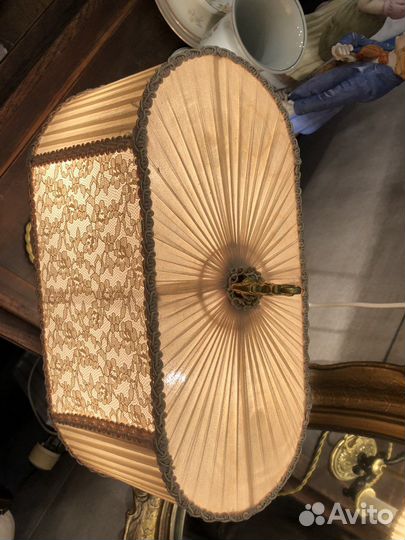 Светильник настольный