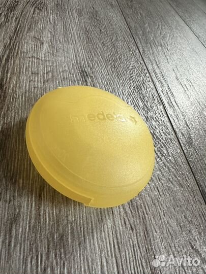 Накладки на грудь medela