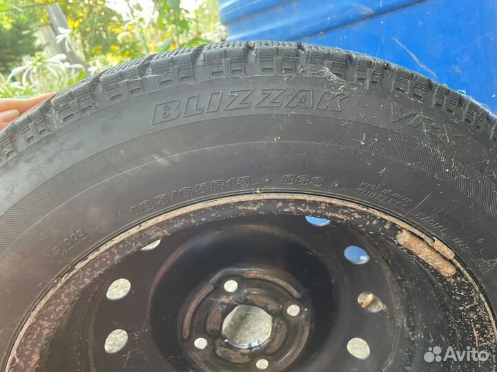 Bridgestone Blizzak VRX 5/5 R15 88S