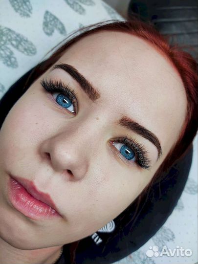 Наращивание ресниц, бровист