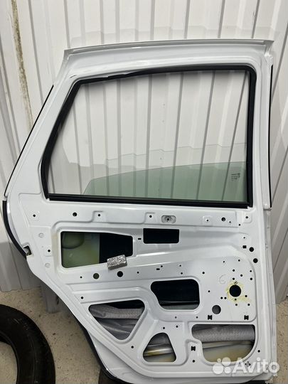 Задняя дверь LADA granta