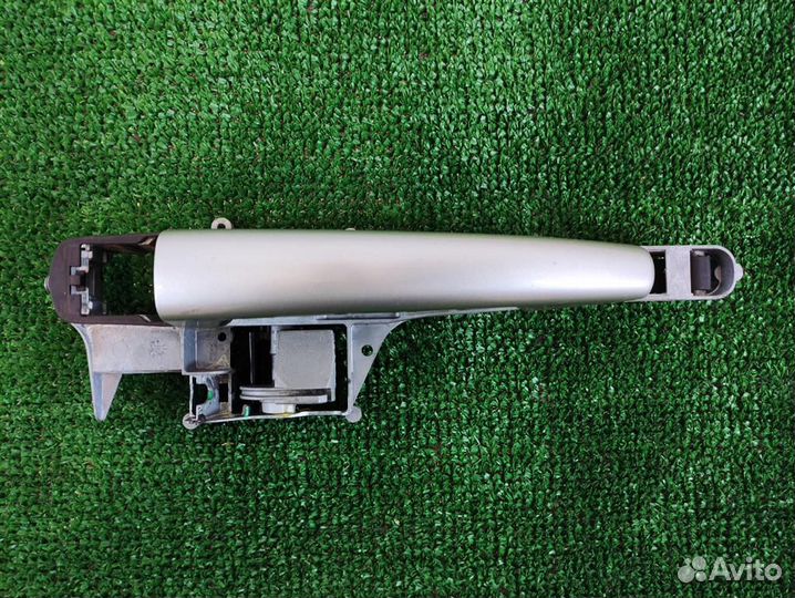 Ручка наружная двери передней левой Peugeot 308