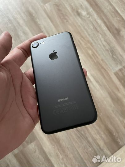 iPhone 7, 32 ГБ