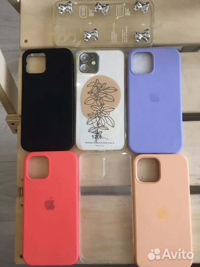 Чехлы на телефон iPhone 12