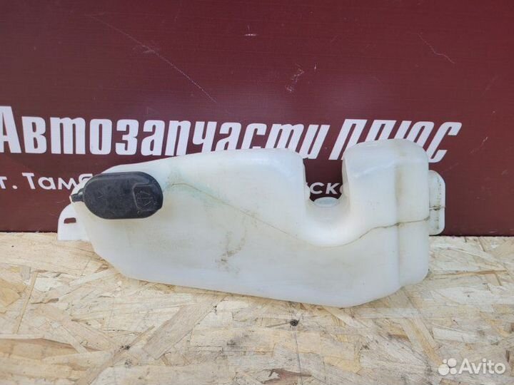 Бачок омывателя Renault Sandero