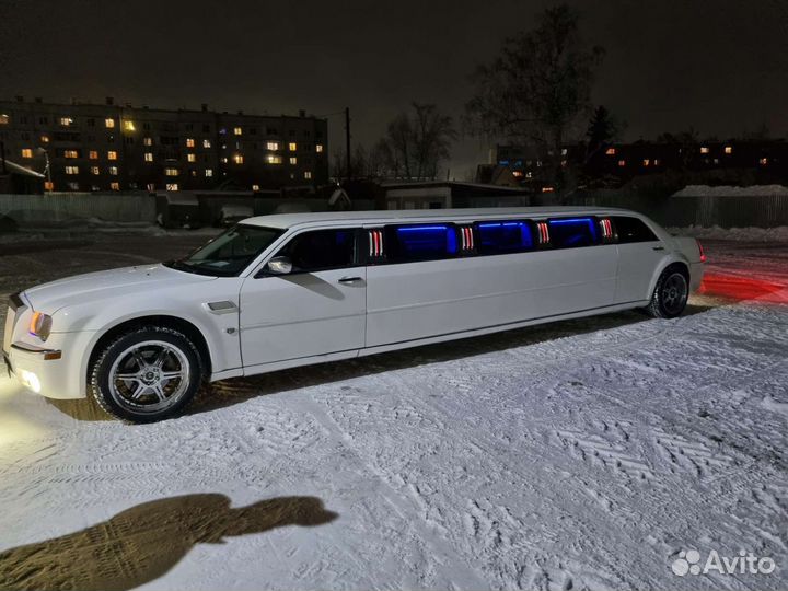 Chrysler 300C 5.7 AT, 2004, 165 000 км