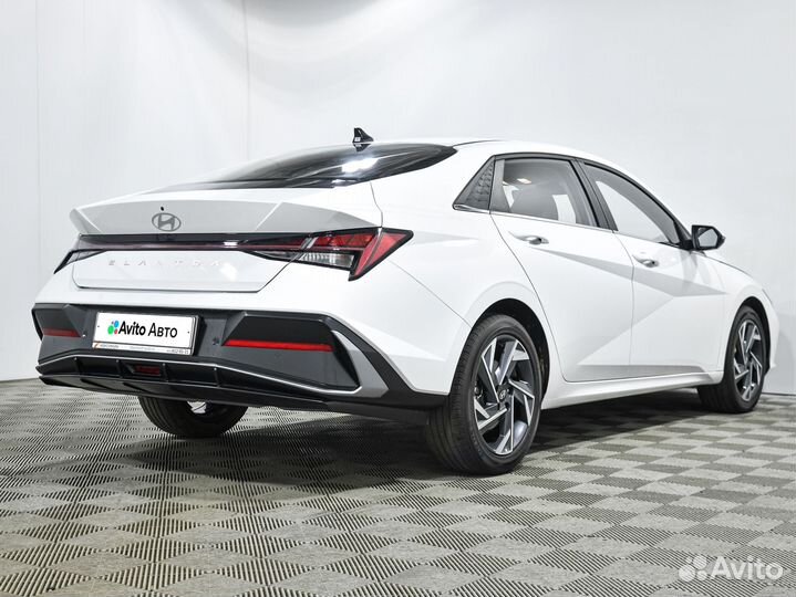 Hyundai Elantra 1.5 CVT, 2024, 109 км