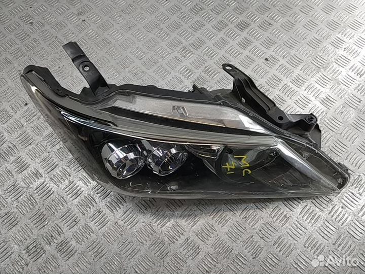 Фара правая Toyota Camry