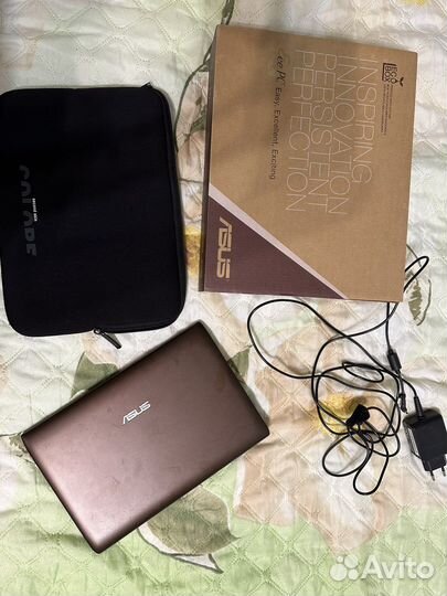 Ноутбук Asus eee pc 1025c