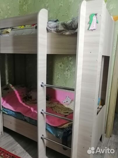 Двухъярусная кровать бу с матрасами