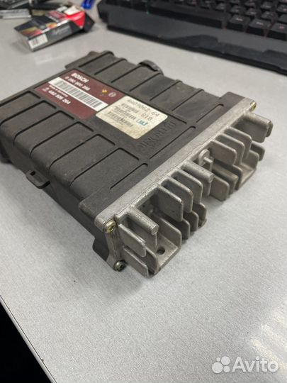 Эбу блок управления двигателем 4a0906264 audi