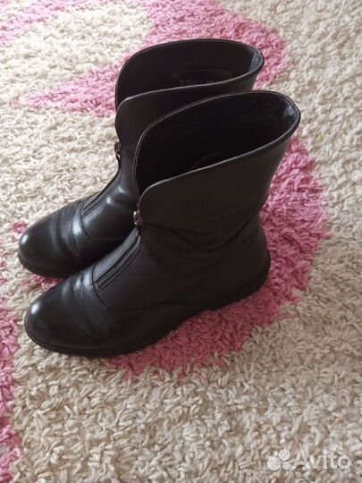 Сапожки женские