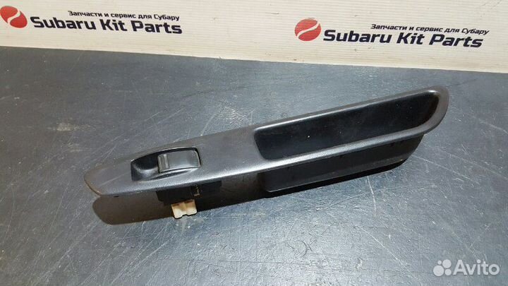 Кнопка стеклоподъемника задняя правая Subaru