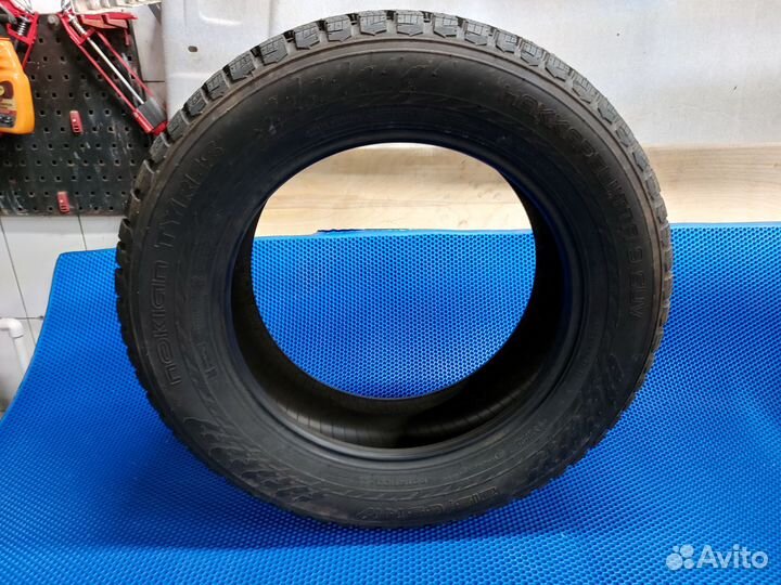 Nokian Tyres Hakkapeliitta 9 215/65 R17 103T