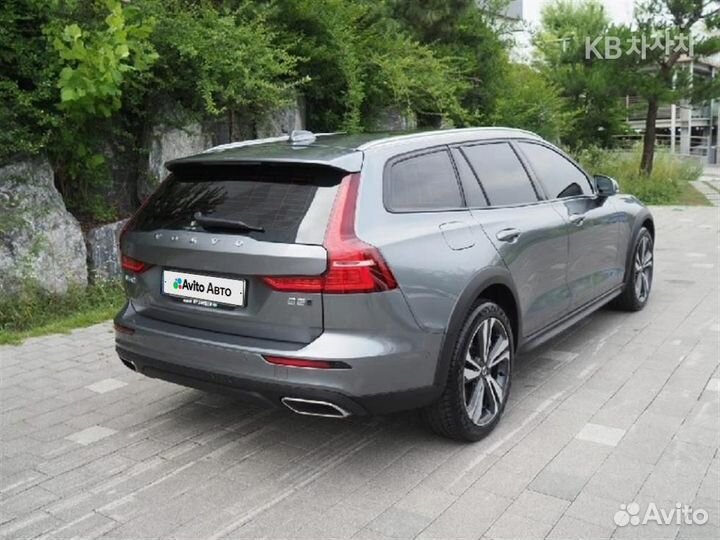 Volvo V60 Cross Country 2.0 AT, 2021, 30 000 км